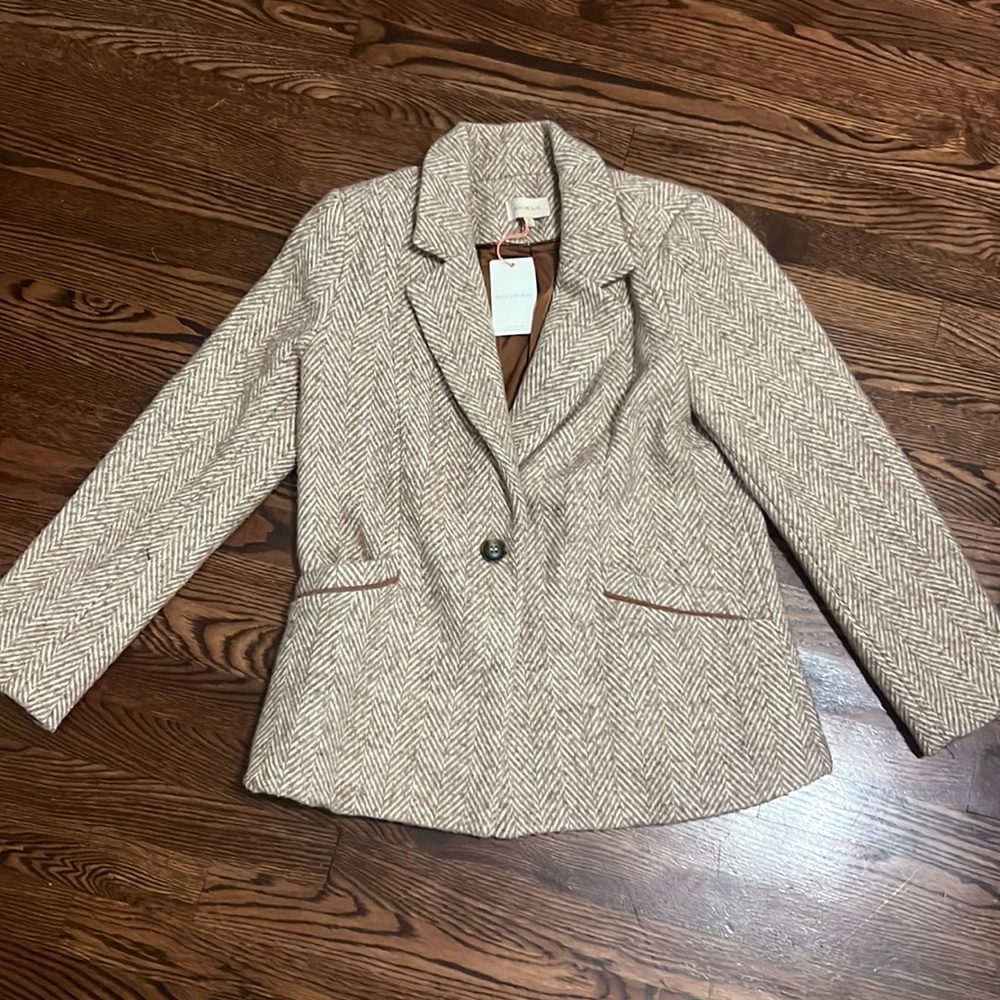 Skies are Blue blazer size M